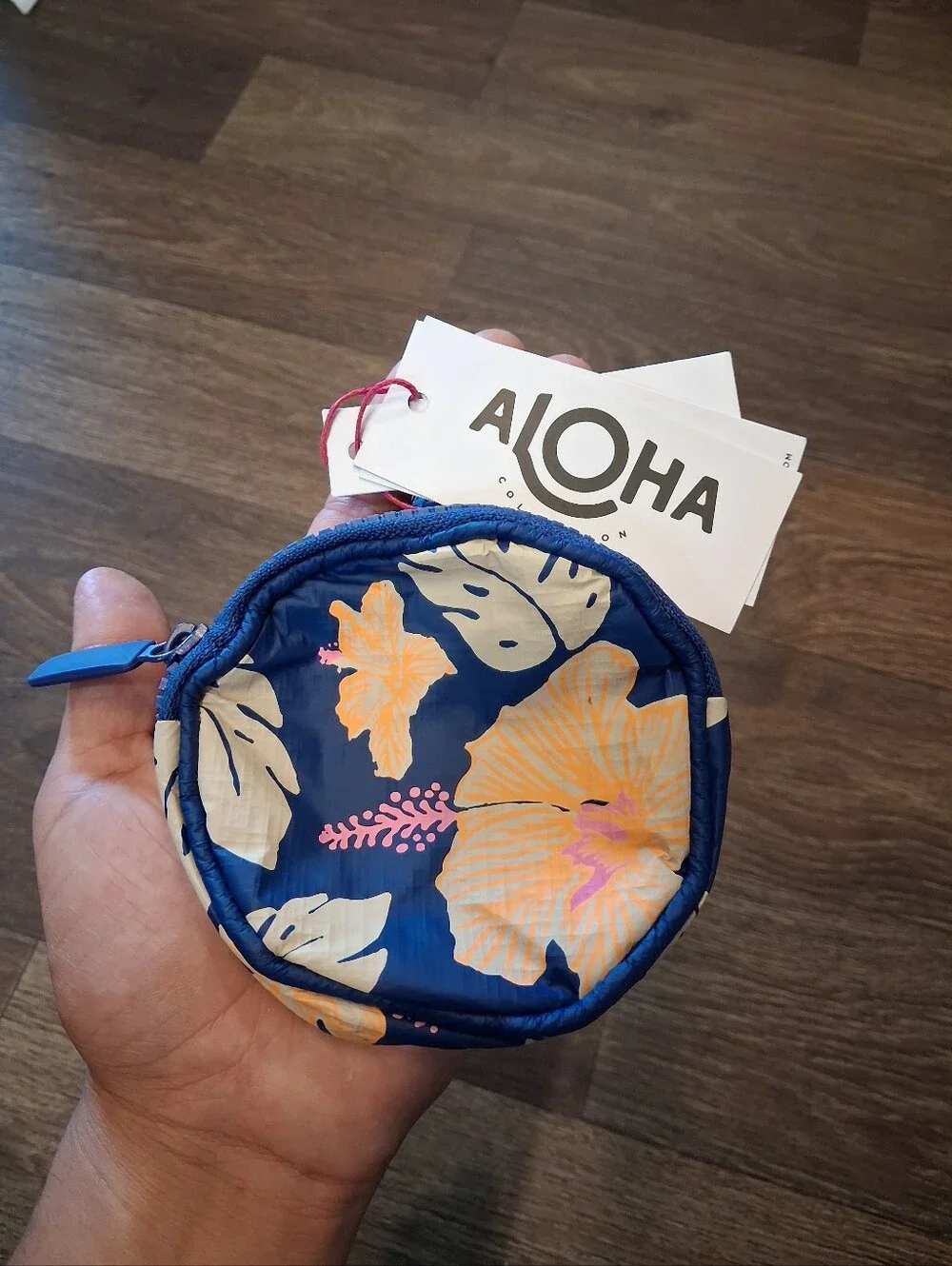 Aloha Collection Pape'ete Cutie Neon Moon Navy Limited Edition New